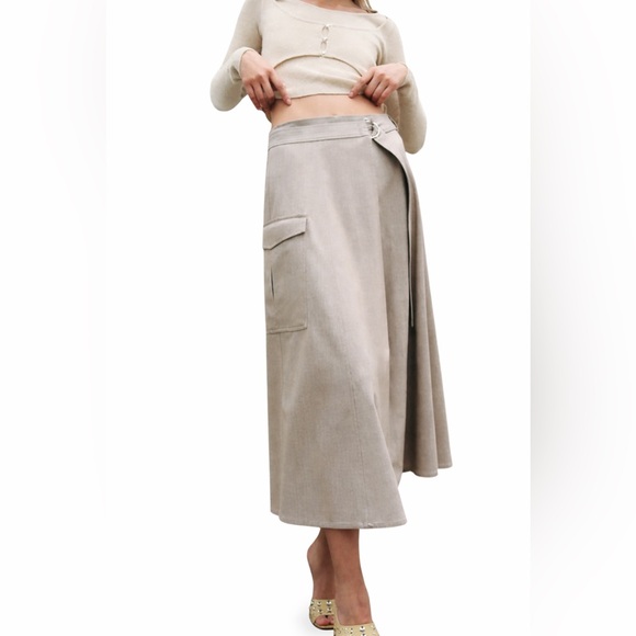 Zara Women’s Beige Wrap Midi Skirt with Cargo Pocket & D-Ring Belt Casual Chic - Picture 2 of 10
